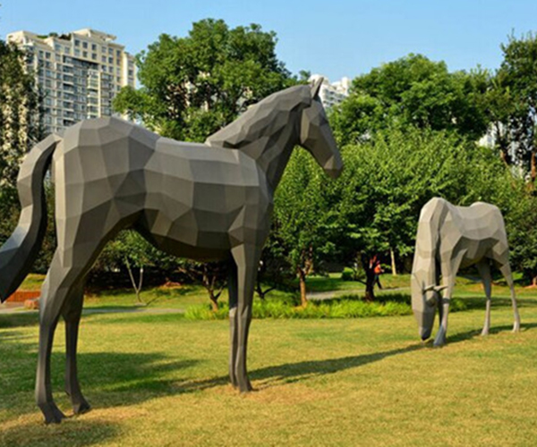 不锈钢雕塑作品《马》