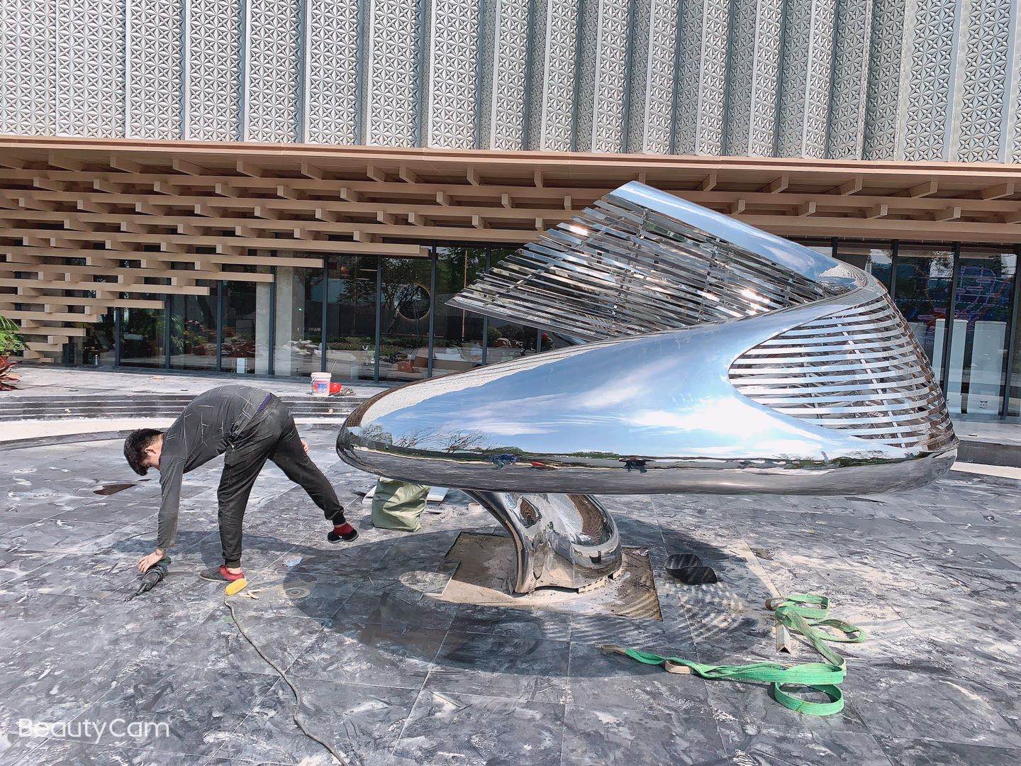 阳光城台州未来悦示范区时光镜面不锈钢雕塑制作及安装项目