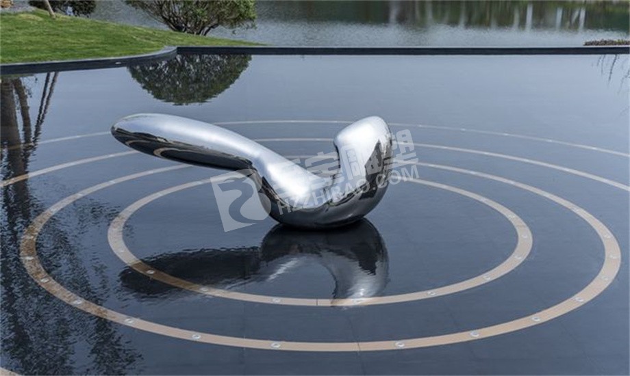 公园水池景观创意勺子不锈钢雕塑定制