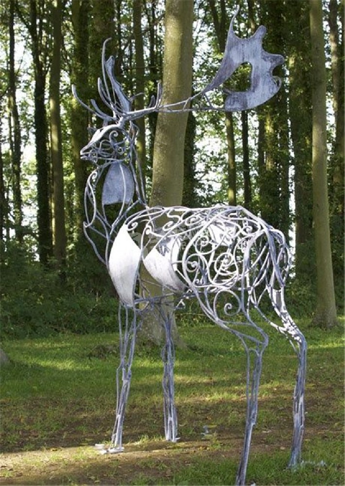 公园园林小品镂空鹿不锈钢雕塑定制