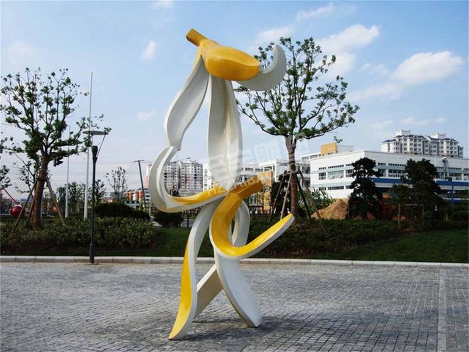 工业休闲广场创意香蕉不锈钢雕塑定制