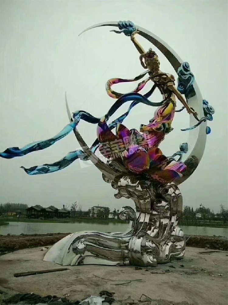 文化村河边镜面女神不锈钢雕塑定制