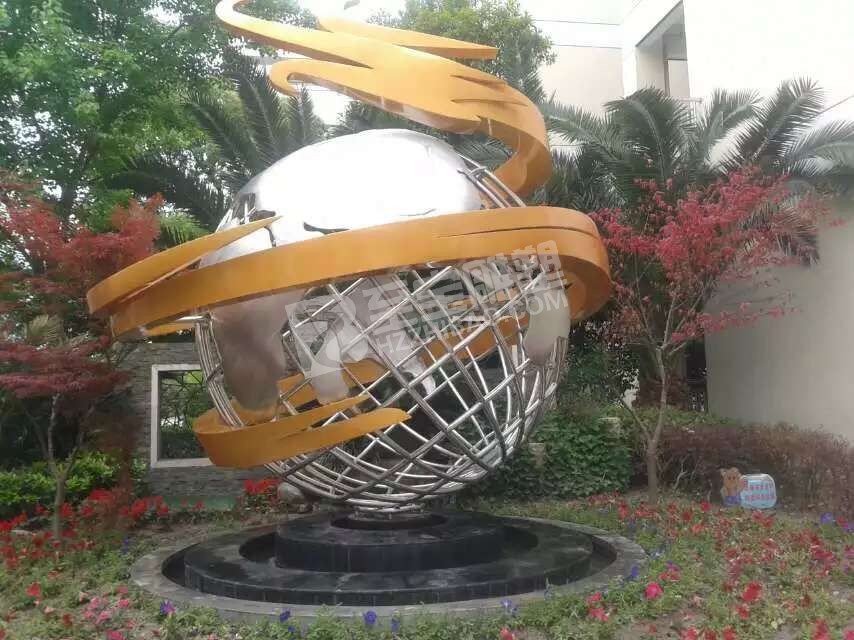 城市公园镂空球体镜面不锈钢雕塑