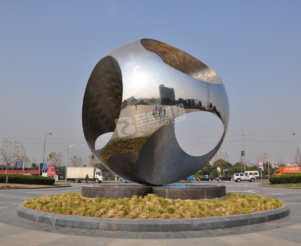 城市路口镜面镂空球不锈钢雕塑